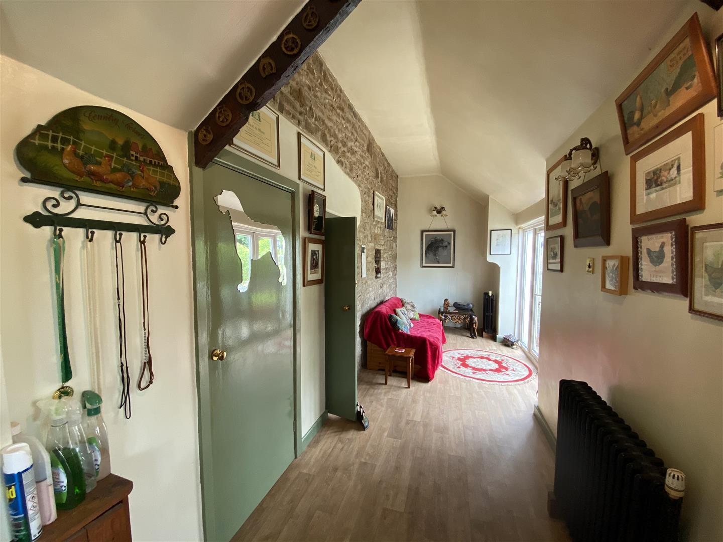 ANOTHER ROOM ASPECT